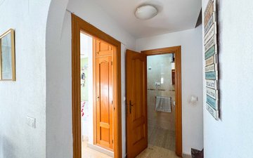 Property slide 25