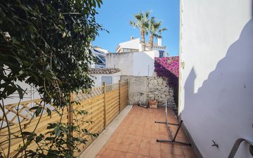 Property slide 15