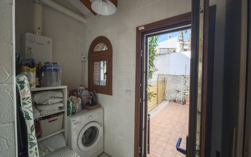 Property slide 16