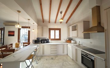 Property slide 17