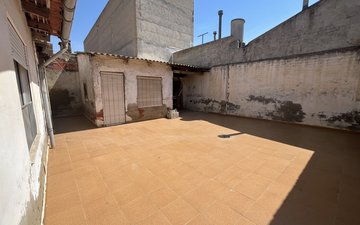 Property slide 22