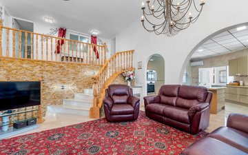 Property slide 18