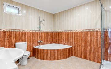 Property slide 40