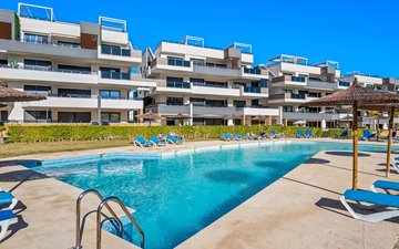 Property slide 32