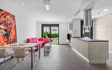 Property slide 10