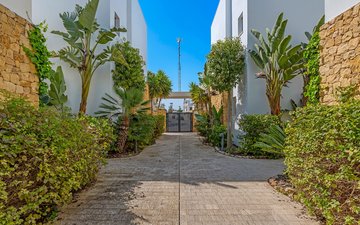 Property slide 30
