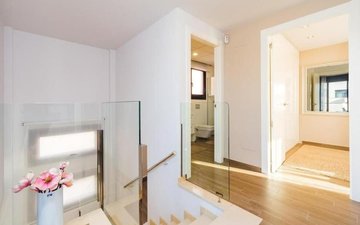 Property slide 18