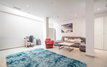Property slide 20