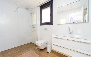 Property slide 25