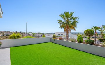Property slide 32