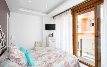 Property slide 44
