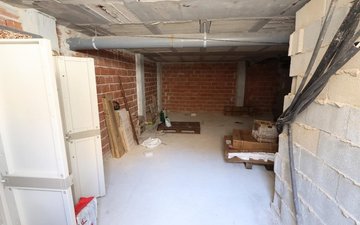 Property slide 17