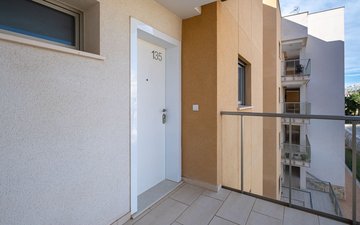 Property slide 20