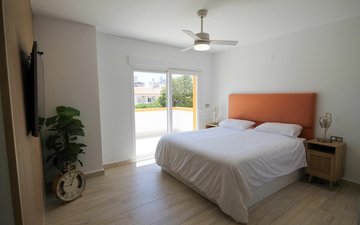 Property slide 17