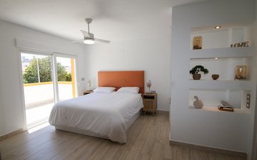 Property slide 18