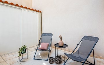 Property slide 22