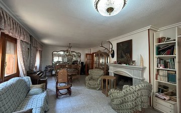 Property slide 22