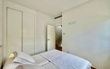 Property slide 20