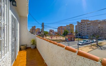 Property slide 10