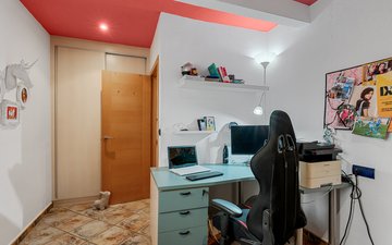 Property slide 22