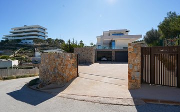 Property slide 21