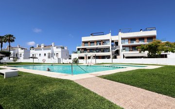 Property slide 32