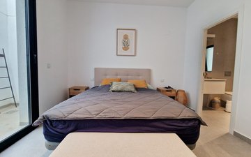 Property slide 10