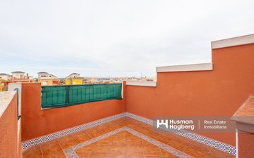 Property slide 32