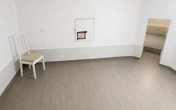 Property slide 31