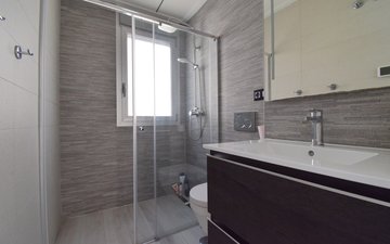 Property slide 21