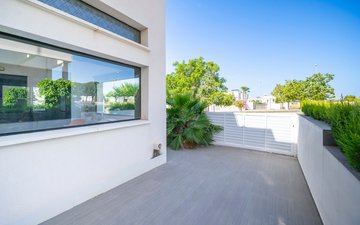 Property slide 43