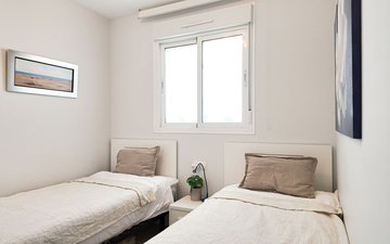Property slide 21