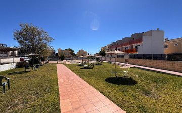 Property slide 32