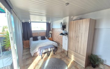 Property slide 20