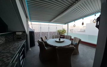 Property slide 48