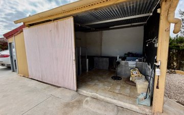 Property slide 16