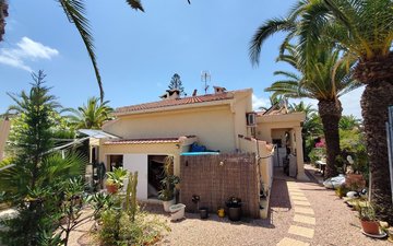 Property slide 44