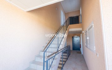 Property slide 44