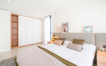 Property slide 44