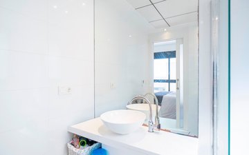 Property slide 25