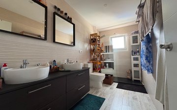 Property slide 18