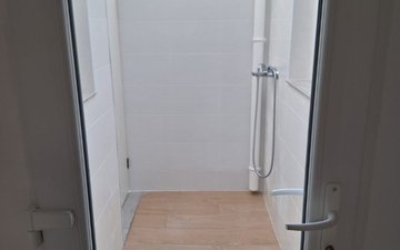 Property slide 20