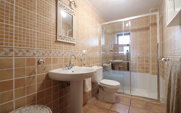 Property slide 16