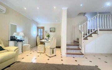 Property slide 10