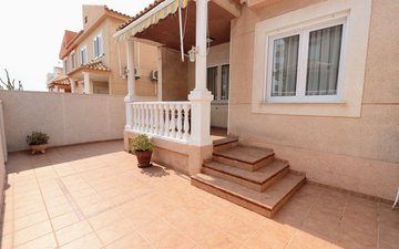 Property slide 32