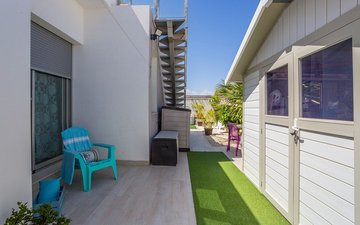 Property slide 39