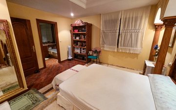 Property slide 17