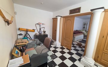 Property slide 23