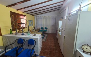 Property slide 25