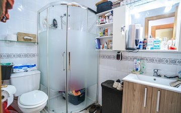 Property slide 25